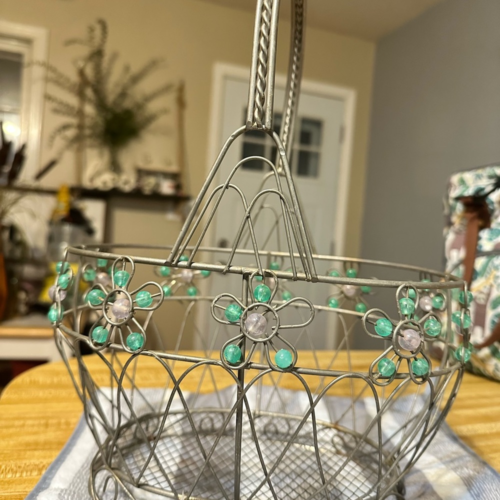 Double Twist Silver Colored Green & Lavender Flowered Wire Metal Basket Oval
